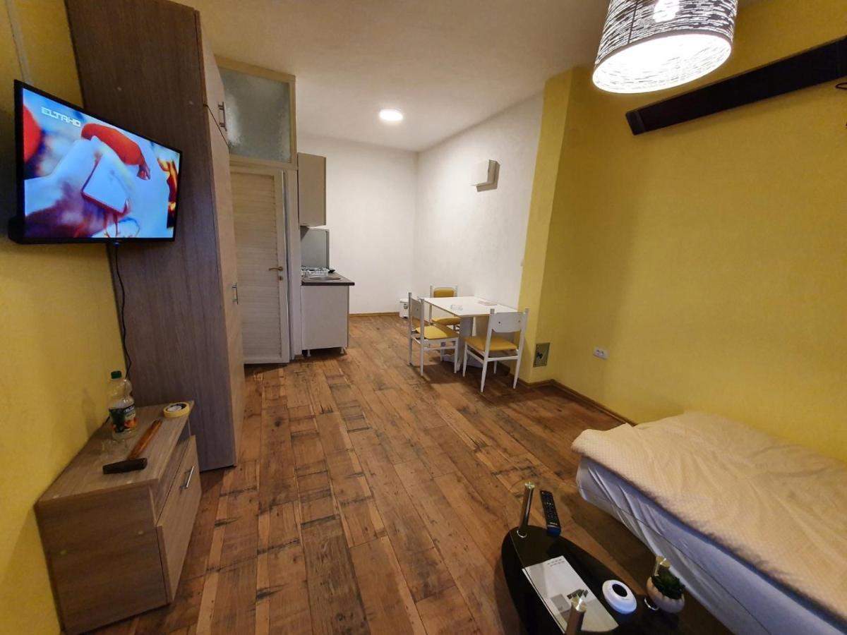 Apartmani Sarti Баня Лука Екстериор снимка